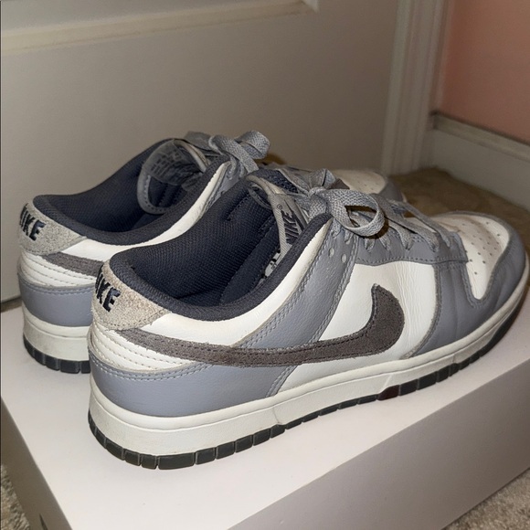 Nike Two-Tone Gray and White Sneakers - Picture 1 of 3